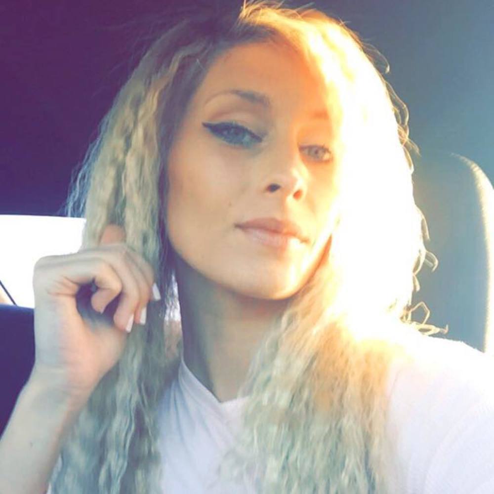 Meet your Posher, Cassie